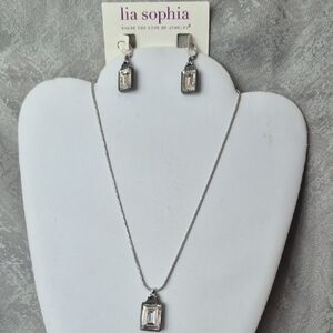 Lia Sophia Silver Necklace and Earring Set (J30)